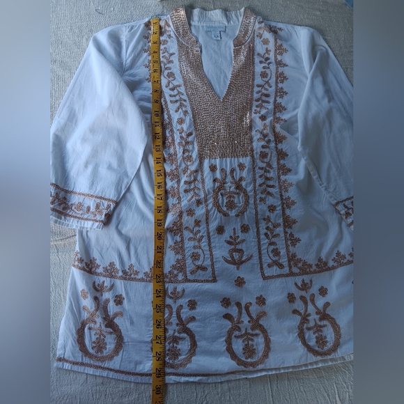 Embroidered White and Gold Men's Shirt - Picture 10 of 11